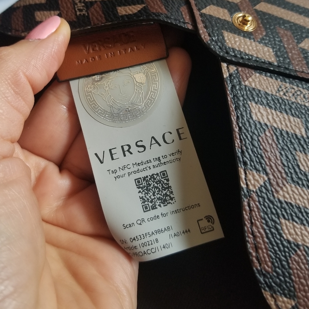 Versace Greca Monogram Coated Canvas Tote With Pouch Black Cream Gold - Picture 6 of 10